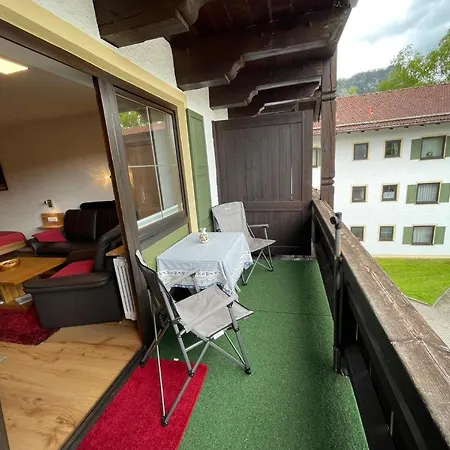 Mit Bergblick *