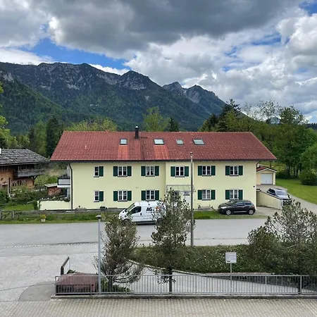 Apartment Mit Bergblick