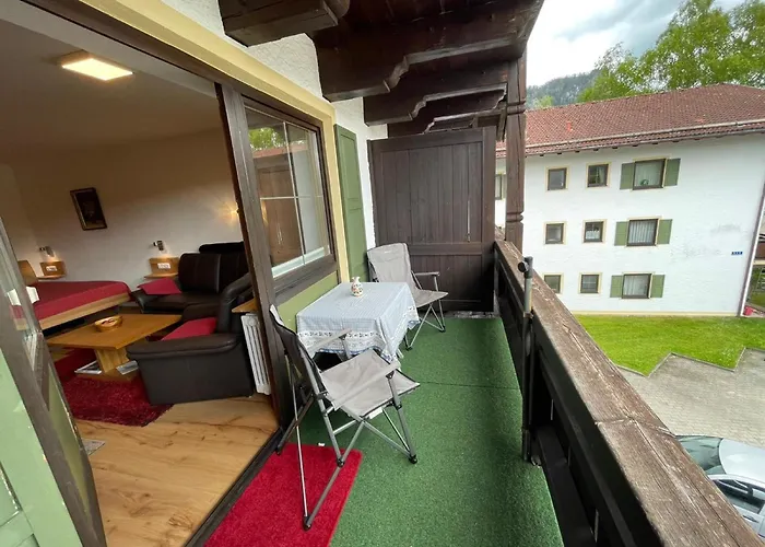 Mit Bergblick *